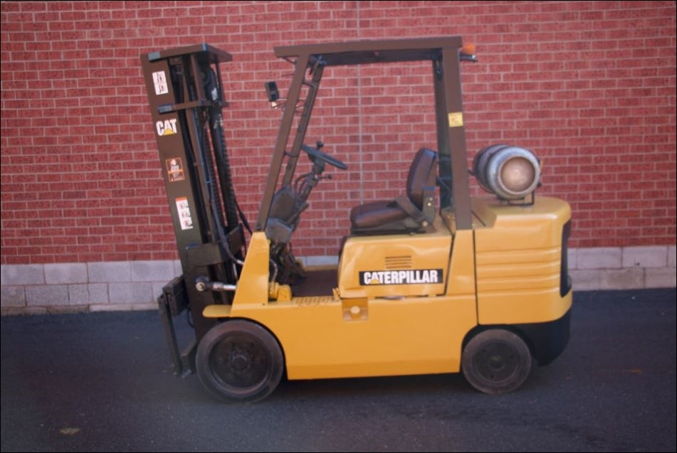 Catalogo De Peças CATERPILLAR - GC33N - Empilhadeira