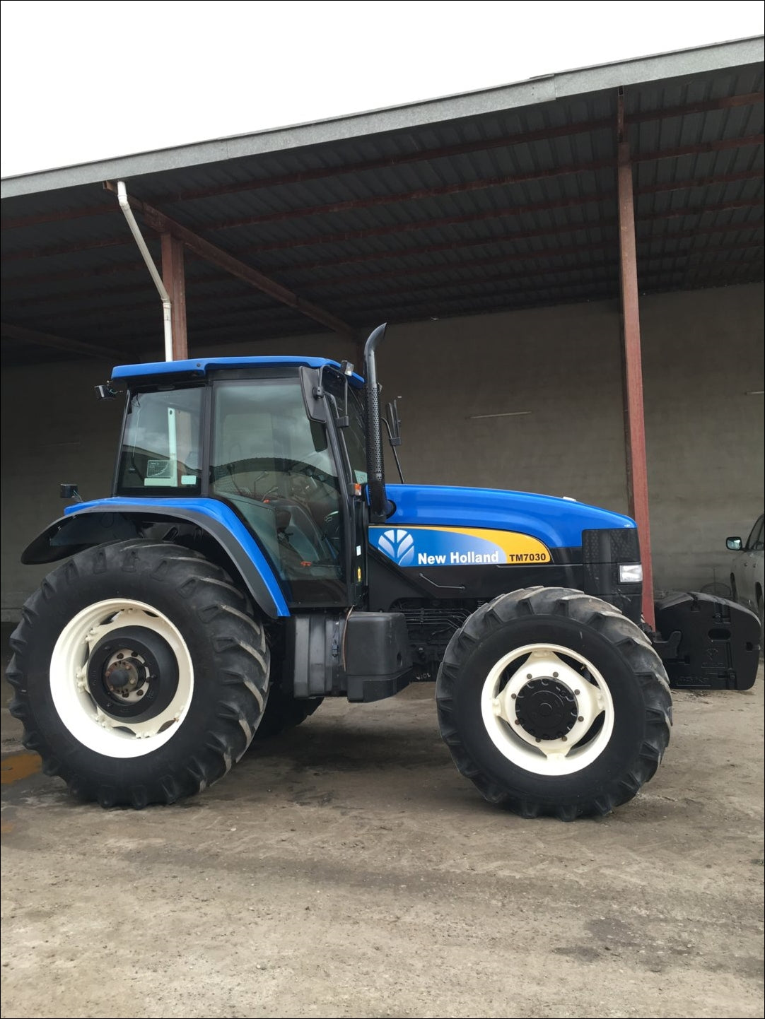 Desenho trator new holland