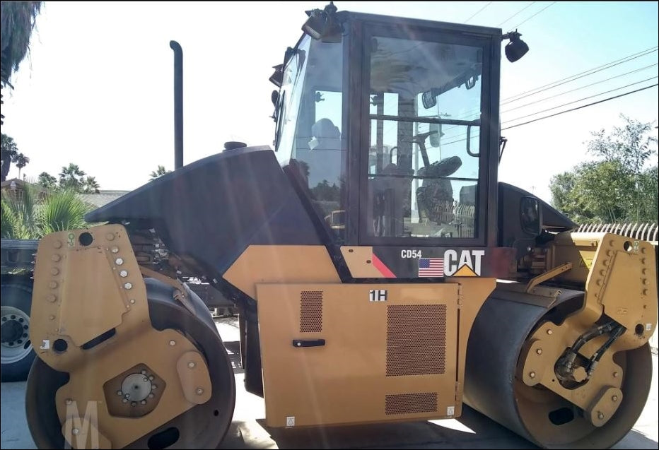CATALOGO DE PEÇAS CATERPILLAR - CD-54 - ROLO COMPACTADOR VIBRATÓRIO EM PDF