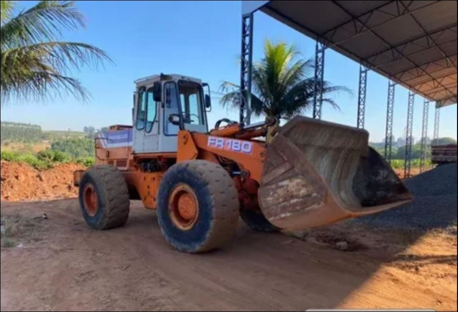 Manual De Especificações Serviço FIATALLIS - FR180 - Carregadeira