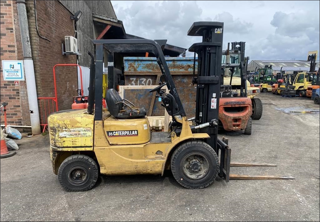 Catalogo De Peças CATERPILLAR - DP35K FC - Empilhadeira