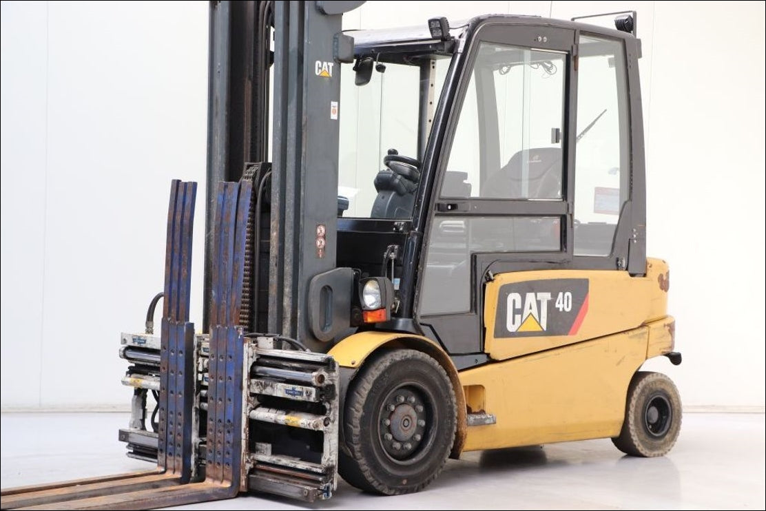 Catalogo De Peças CATERPILLAR - EP40 - Empilhadeira