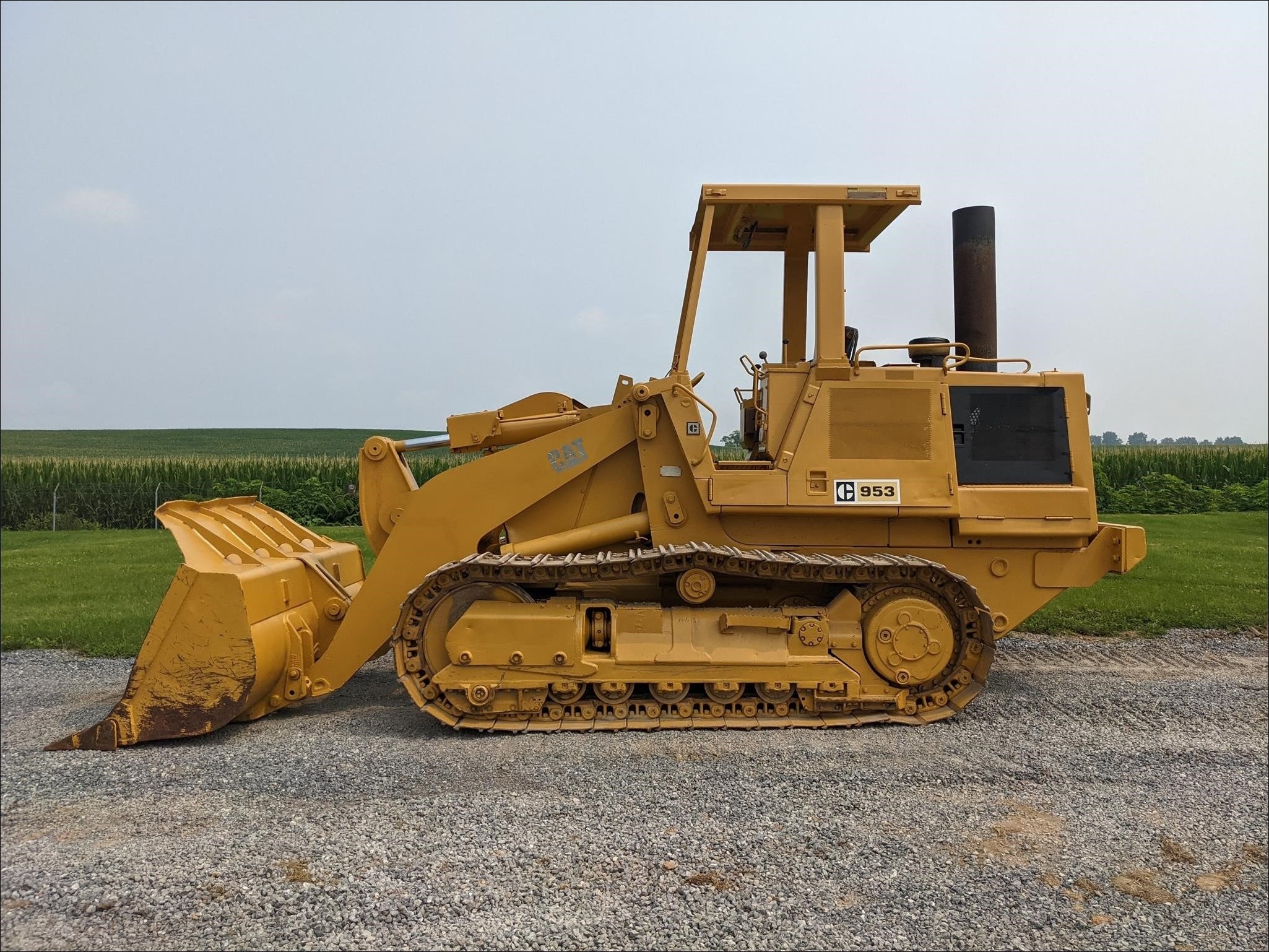 CATALOGO DE PEÇAS CATERPILLAR - 953 - CARREGADEIRA DE ESTEIRA EM PDF