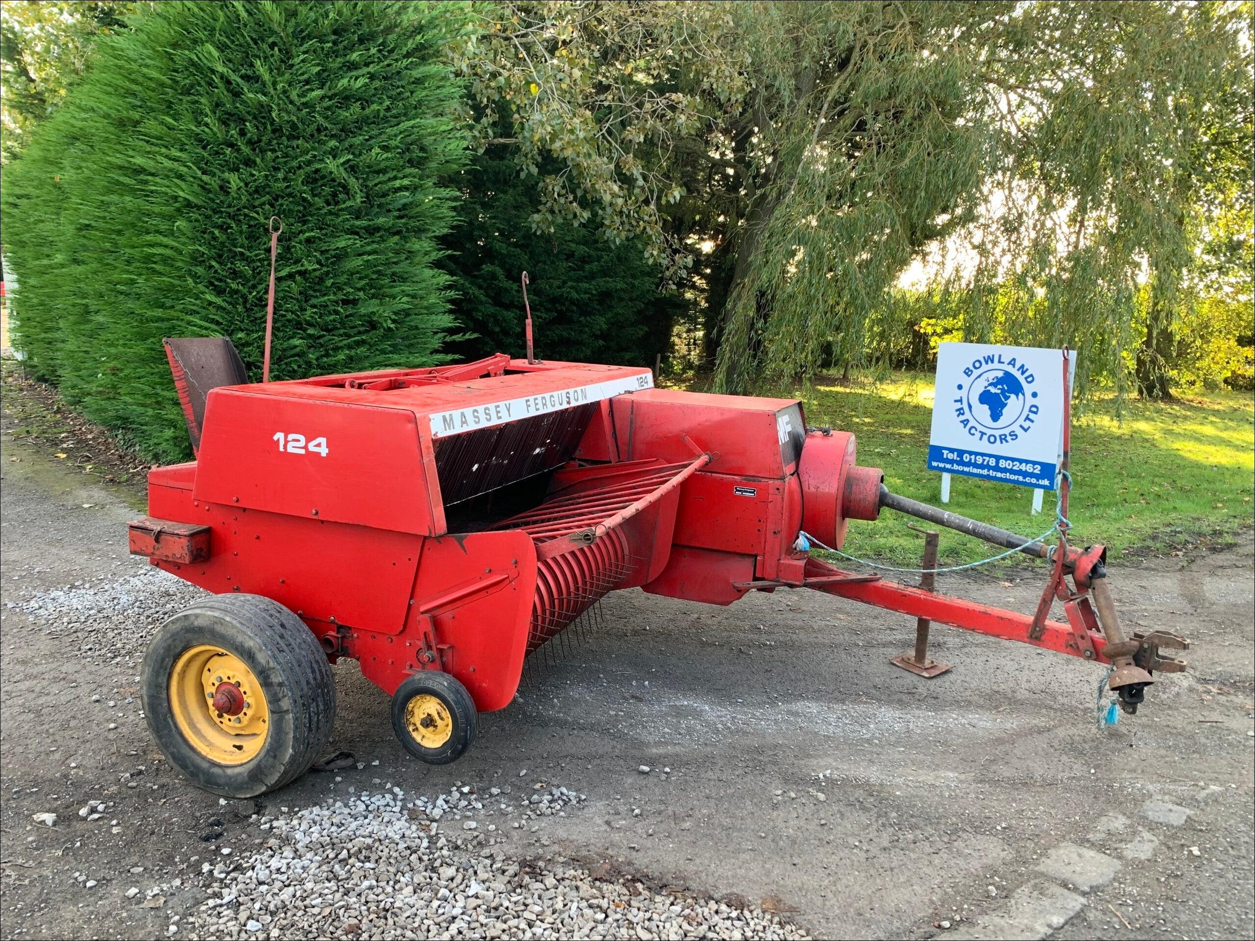 CATÁLOGO DE PEÇAS MASSEY FERGUSON - MF124 - ENFARDADEIRA