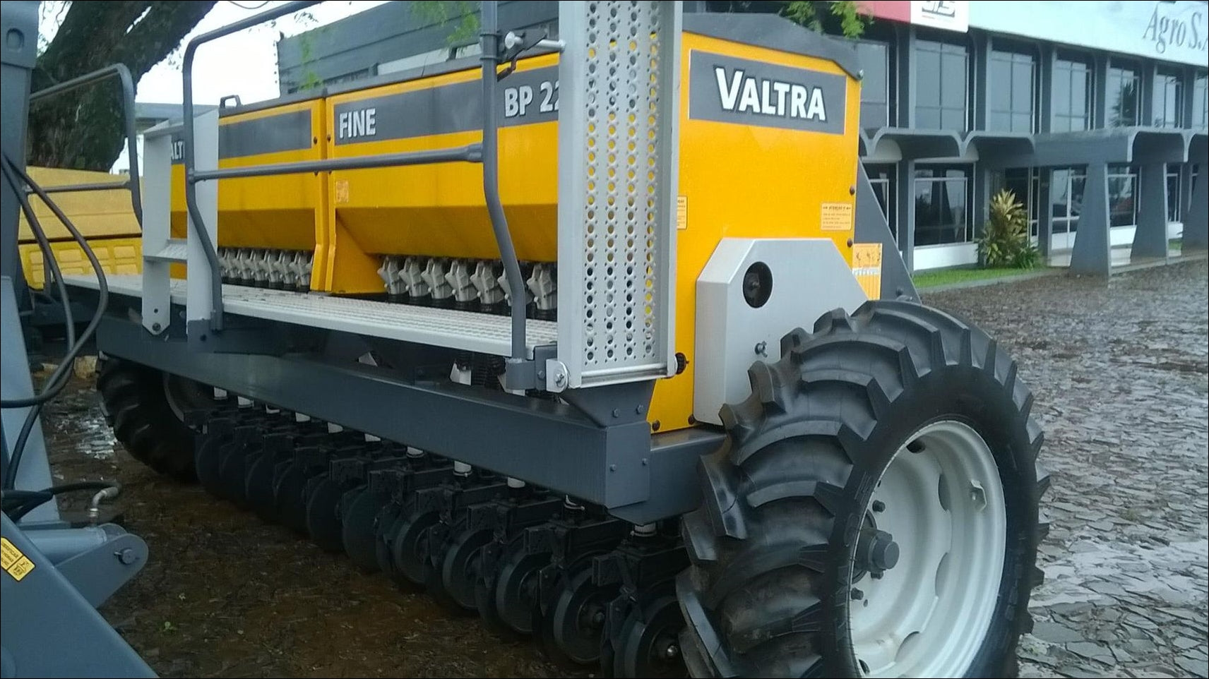 Catálogo De Peças Valtra - Bp Fine 2017 \ 2217 \ 2617 - Fertilizadora
