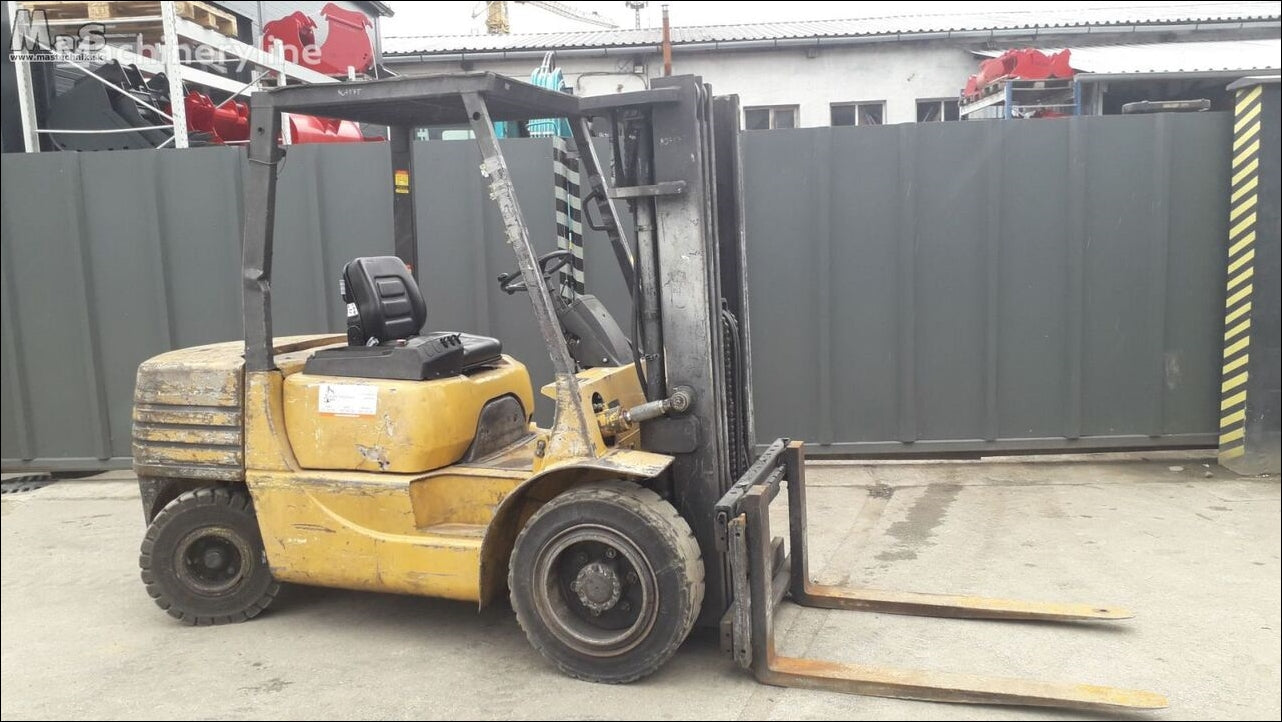 Catalogo De Peças CATERPILLAR - DP35 FC - Empilhadeira