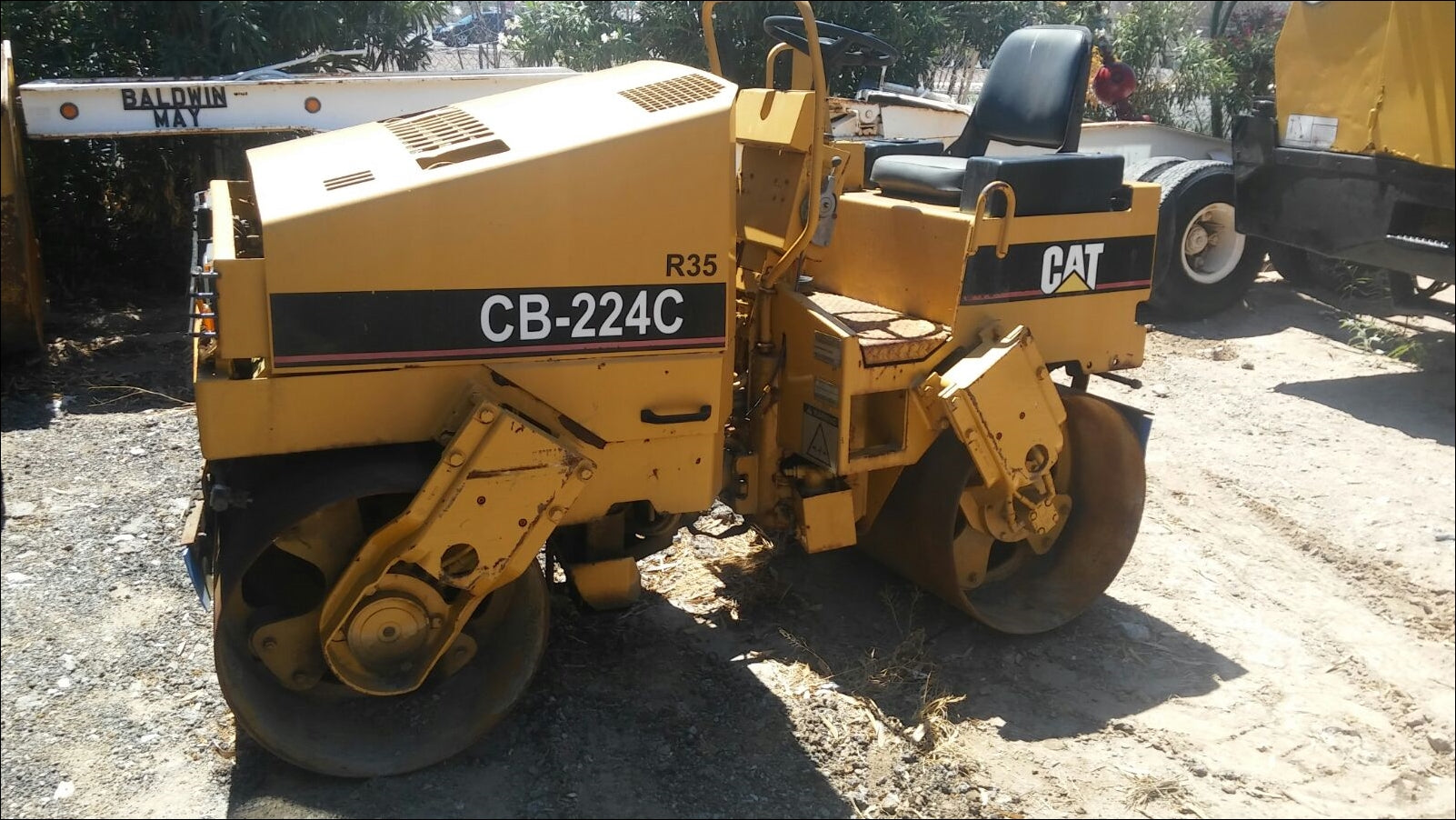 CATALOGO DE PEÇAS CATERPILLAR - CB-224C - ROLO COMPACTADOR VIBRATÓRIO EM PDF