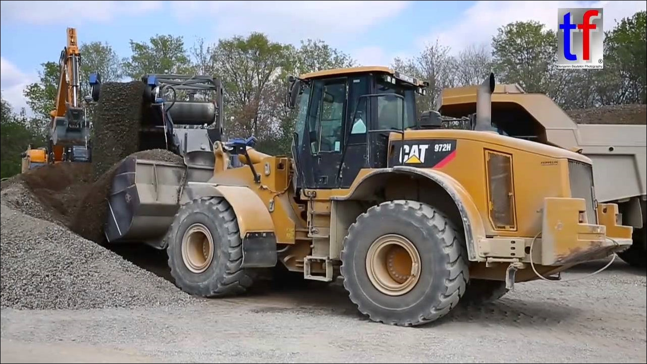 Manual de Serviço CATERPILLAR - 972H - Carregadeira De Rodas (Inglês) PDF