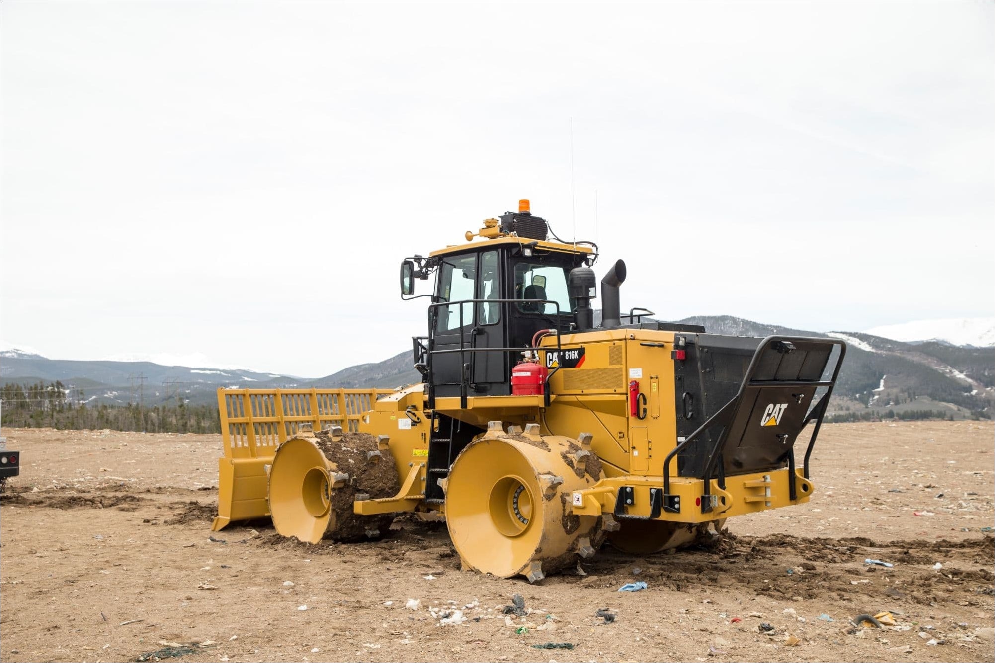 CATALOGO DE PEÇAS CATERPILLAR - 816K - COMPACTADOR DE ATERRO - EM PDF