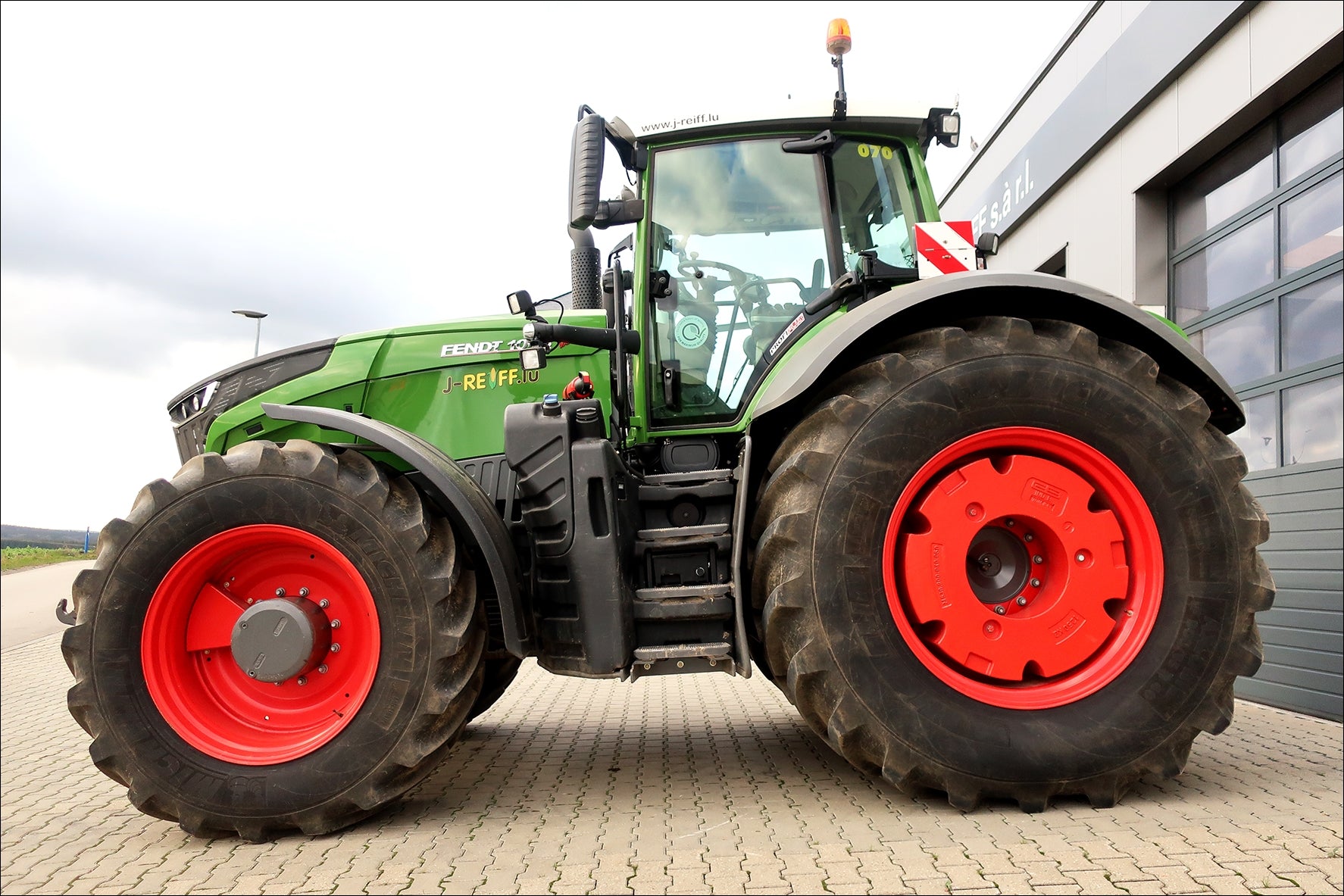 Catalogo De Peças FENDT - 1046 GEN2 - Trator