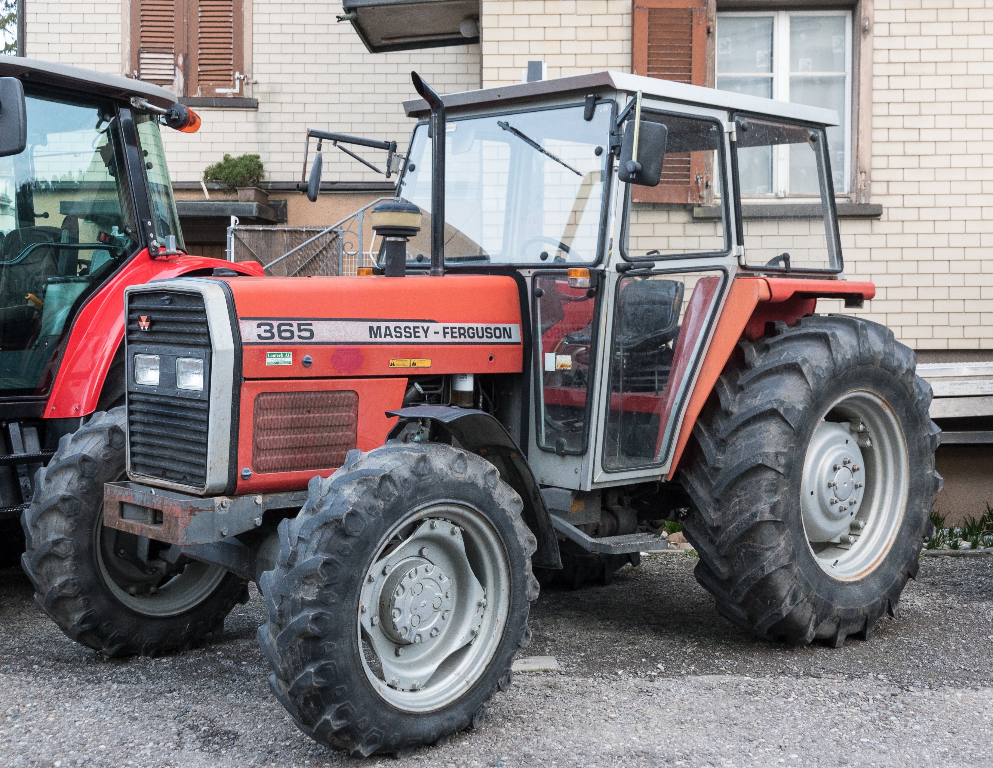 Catalogo De Peças MASSEY FERGUSON - MF 365 - Trator