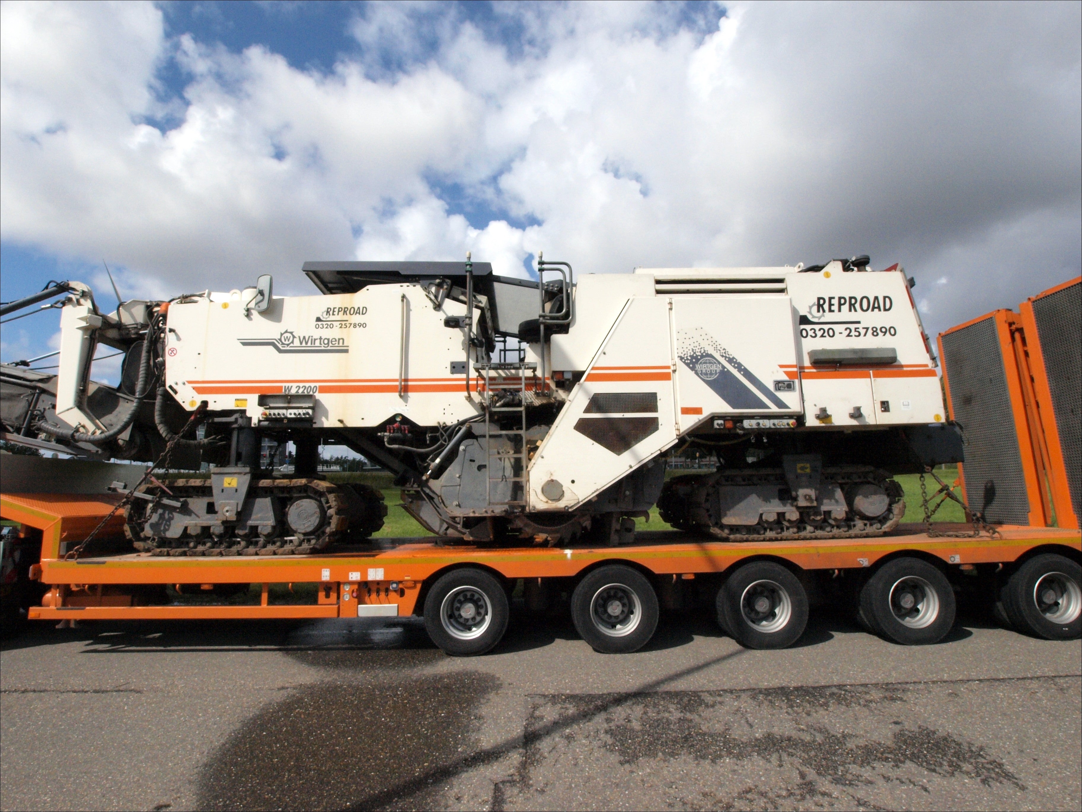 Catalogo De Peças WIRTGEN - W2200\2200CR\2200SM - 08.21 - Fresadora De Asfalto