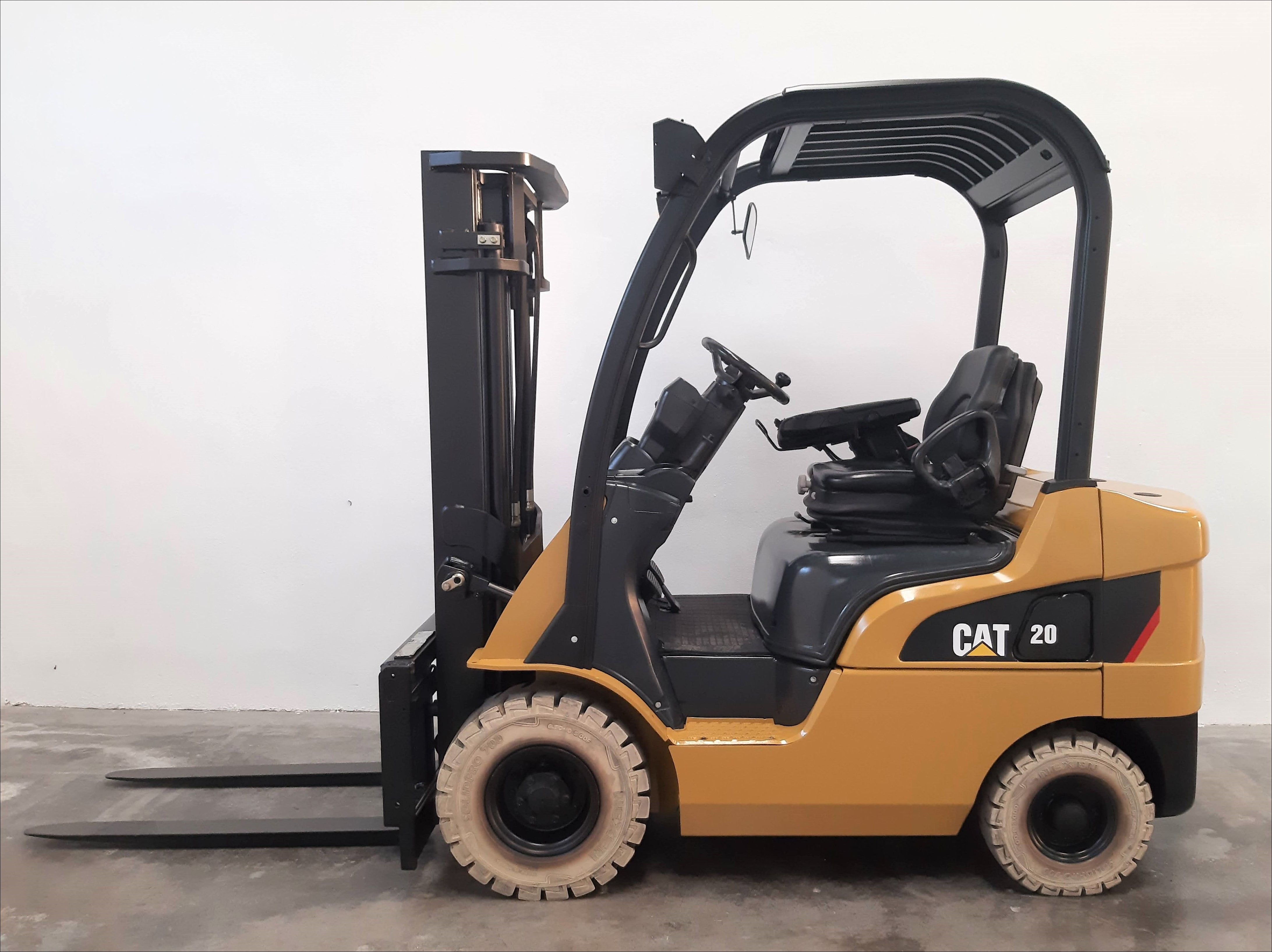 Catalogo De Peças CATERPILLAR - DP20CN - Empilhadeira