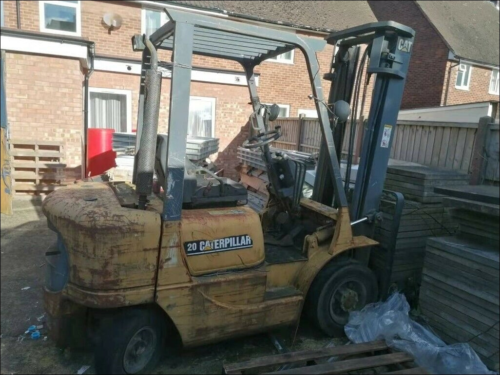 Catalogo De Peças CATERPILLAR - DP20K FC - Empilhadeira